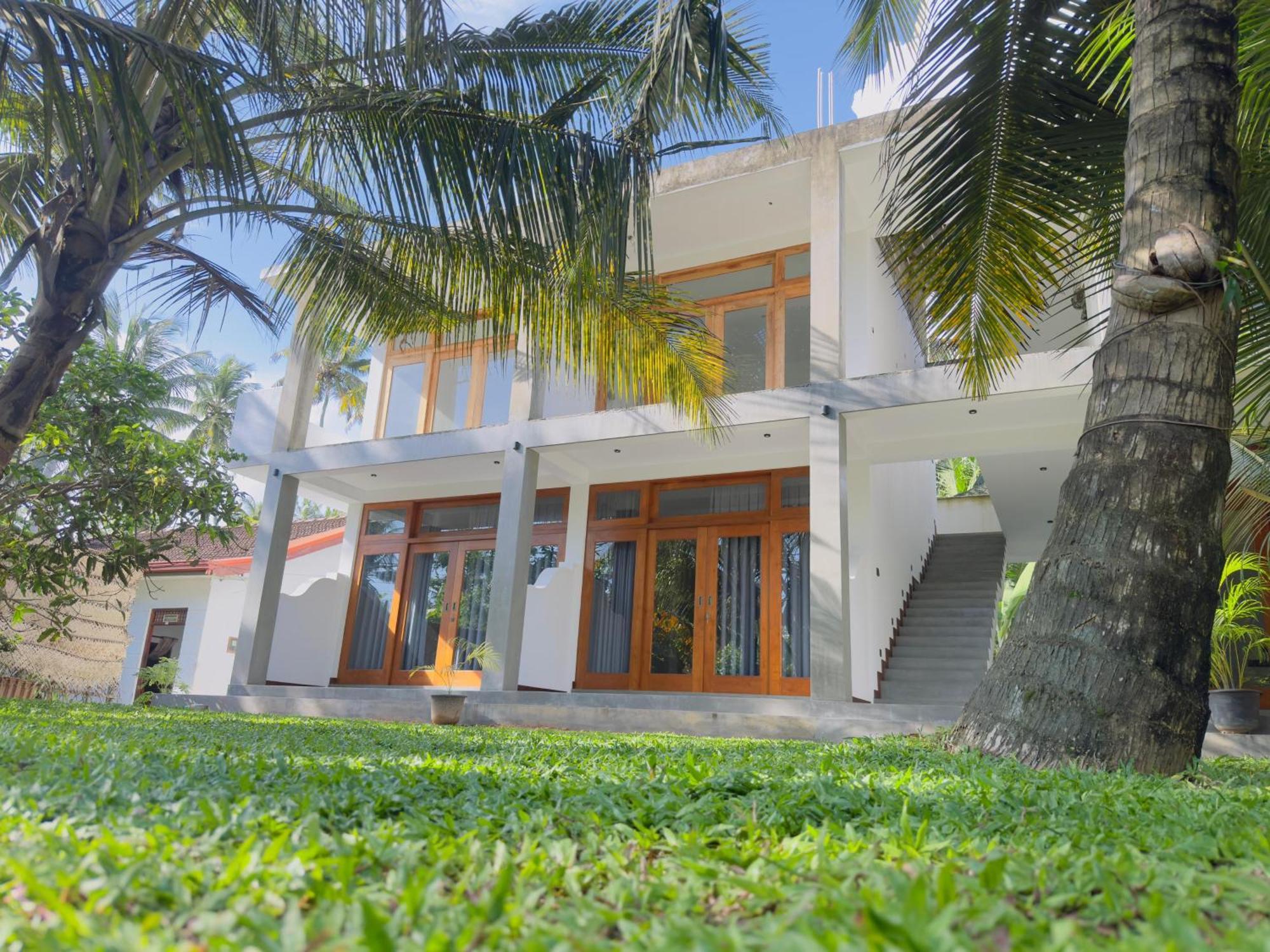 Hotel New Ocean Breeze Madiha Matara Esterno foto