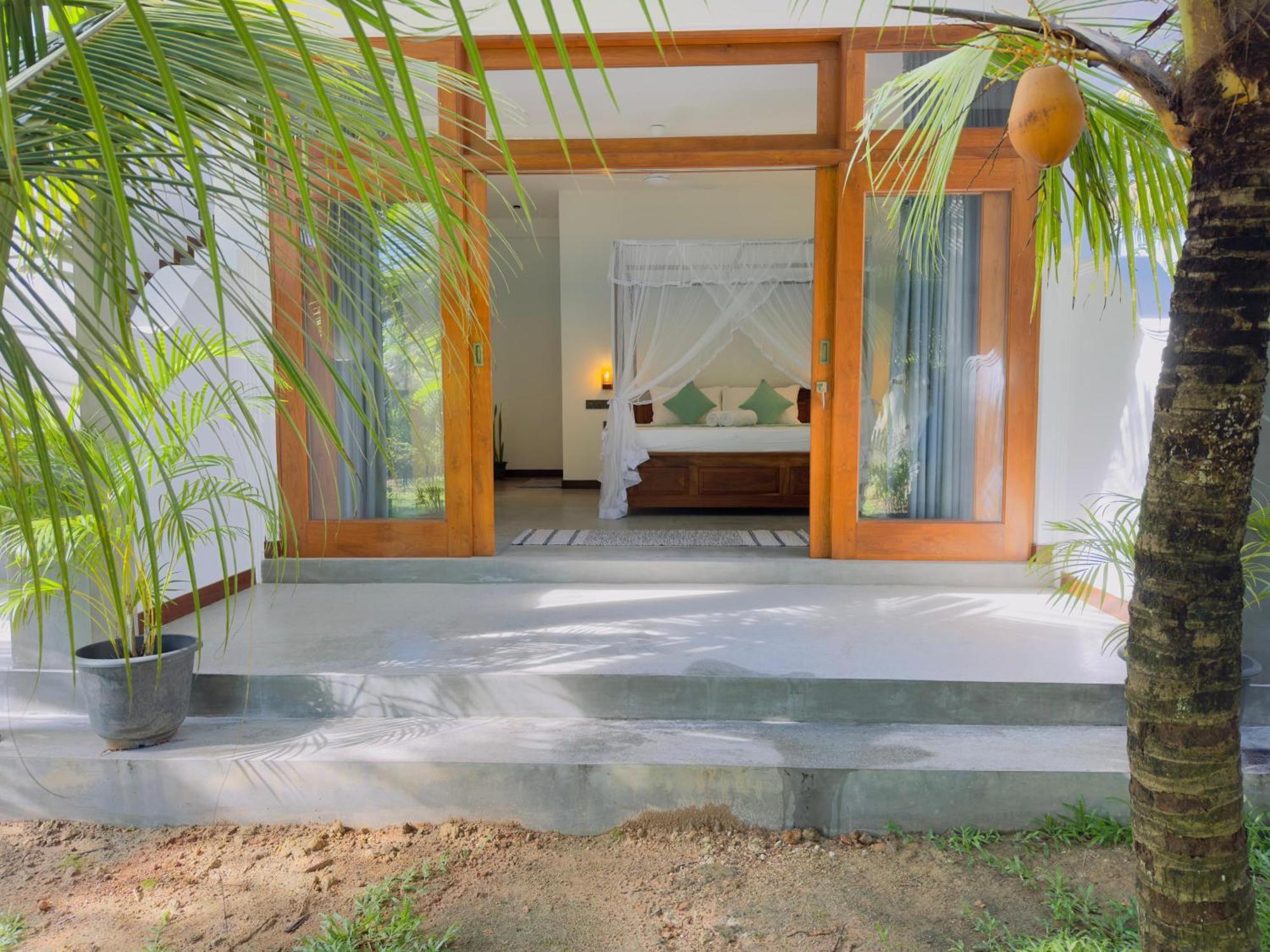 Hotel New Ocean Breeze Madiha Matara Esterno foto